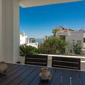 2149-amazing Groundfloor 3 Bedrooms On Golf, Pools , Alcaidesa Spain